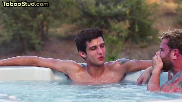 21yo latino stud analized by horny bear