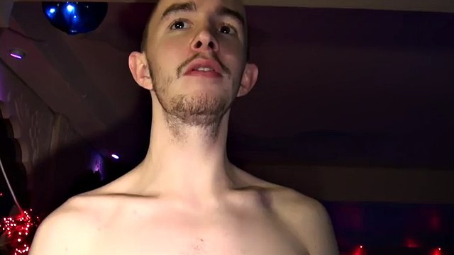 Amateur studs enjoy anal sex in the indoor pool