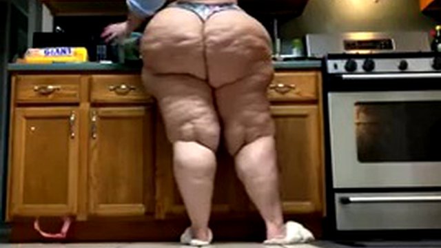fat white slut with big ass, big thighs and big hips