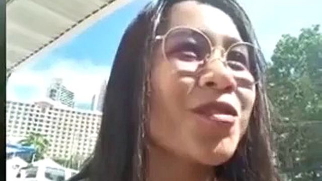 Bella_nasty caught squirting near the ATM