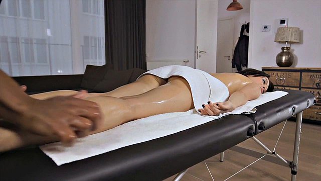 Kid Jamaicas BBC ødelegger Sandra Lubercs Skinny Ass Hardcore