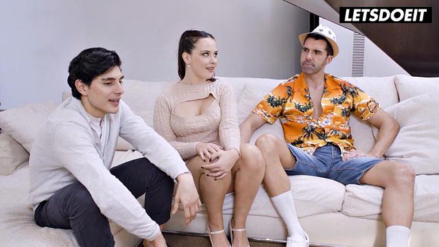 Cheating MILF Minni Joy Fucks Big Dick Guest While Her Husband Is Downstairs - LATINA MILF: Porn