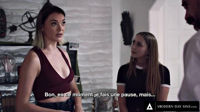 MODERN-DAY SINS - Naughty Anny Aurora Sneaks Off To Bang Her BFF s Stepdad FRENCH SUBTITLES: Porn