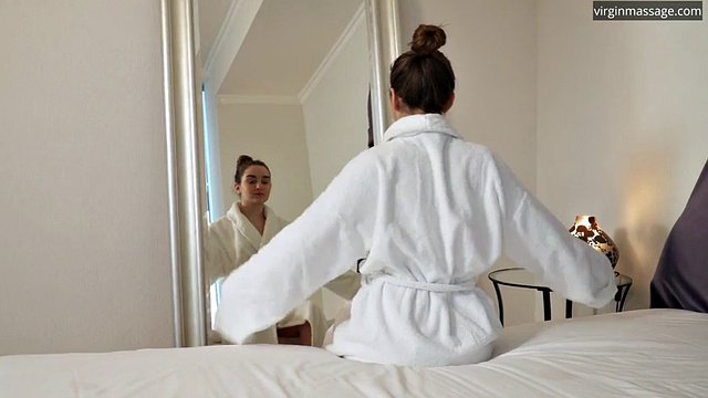 Lola Kicsapongo enjoys her entire virgin body massage