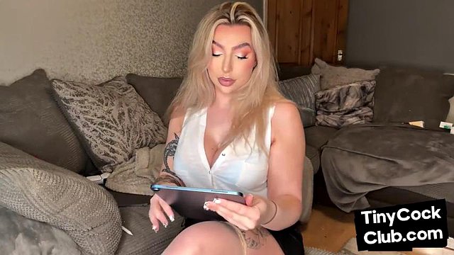 Naughty blonde dirty comment online pic