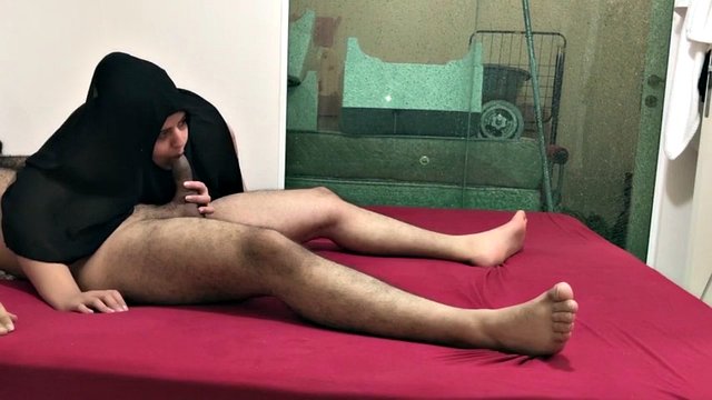 arab hijab milf fucked by husbands friend