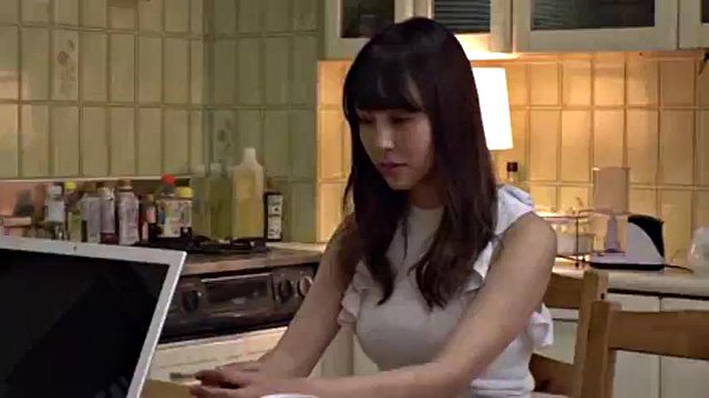 Esposa japonesa: peitos grandes, bunda grande e pornografia de boquete