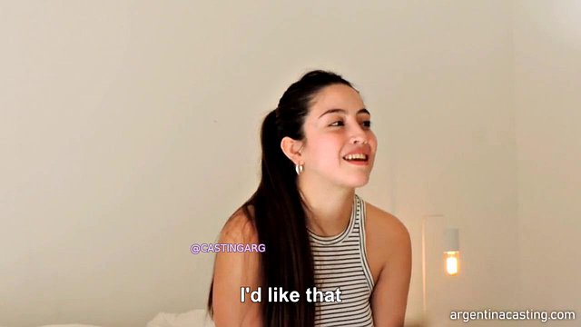 Teen Brunette Casting Kouření