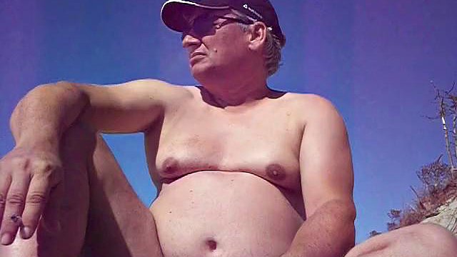 lilian77 on the beach 2020 04