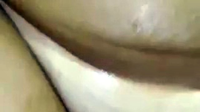 عرب در سونای ورزشگاه خودارضایی می کند و با مربی ورزشی خودارضایی می کند - Sweet Arabic Real Amator