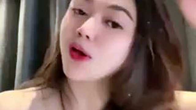 Part 1 Viral Indonesia Cici masturbates while playing with big