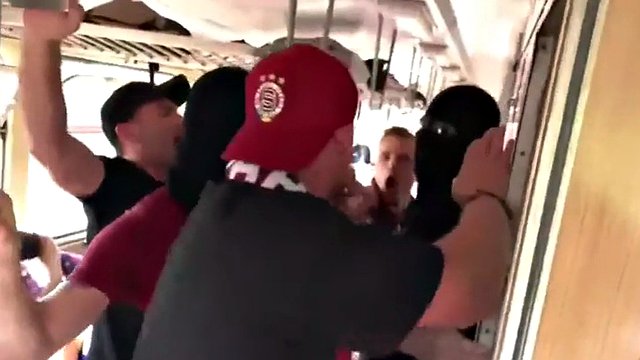esposa cornudos marido después de fútbol partido