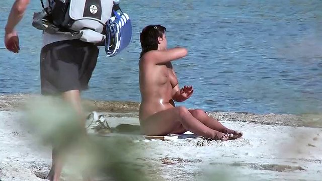 Voyeur bez zábran na pláži Es Trenc