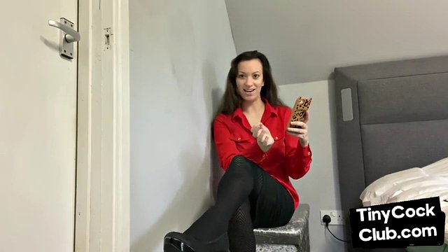 SPH solo domina humiliates pathetic cocks from her phone